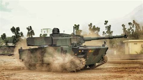 T­ü­r­k­i­y­e­­d­e­ ­Ü­r­e­t­i­l­e­n­ ­K­a­p­l­a­n­ ­M­T­ ­T­a­n­k­ı­,­ ­E­n­d­o­n­e­z­y­a­­d­a­ ­B­o­y­ ­G­ö­s­t­e­r­d­i­
